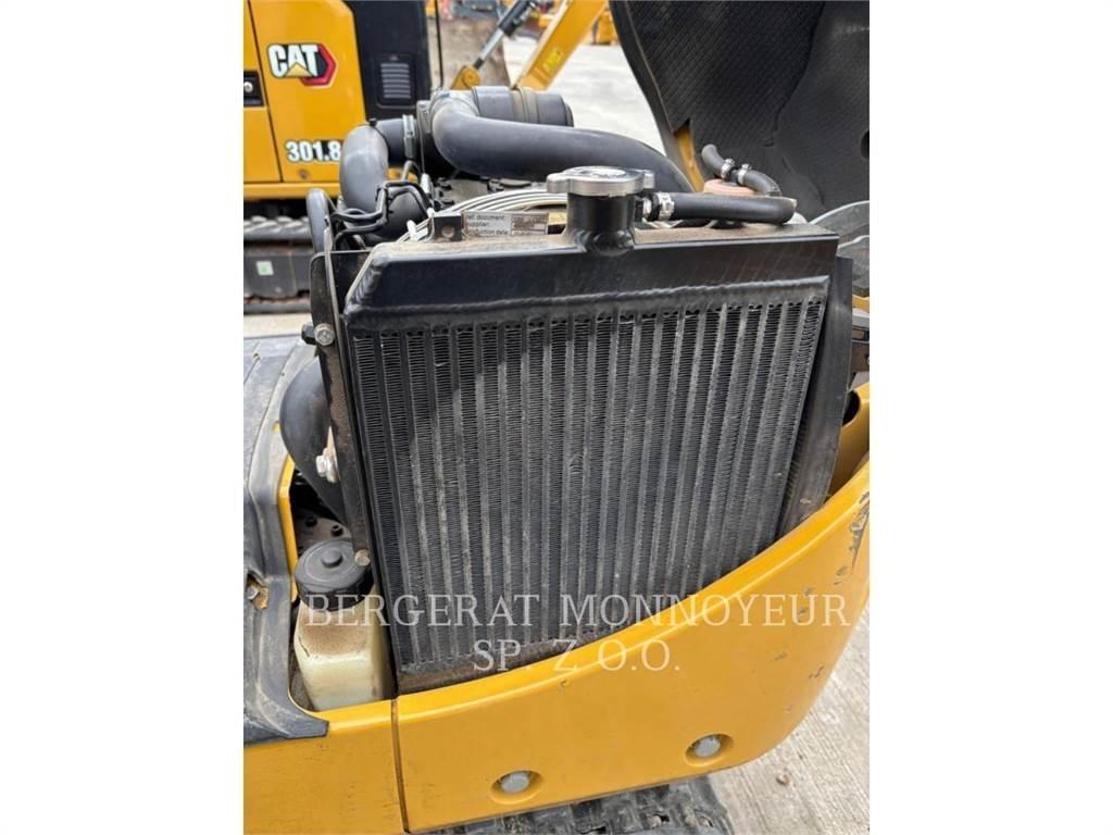 CAT 300.9D حفارات زحافة