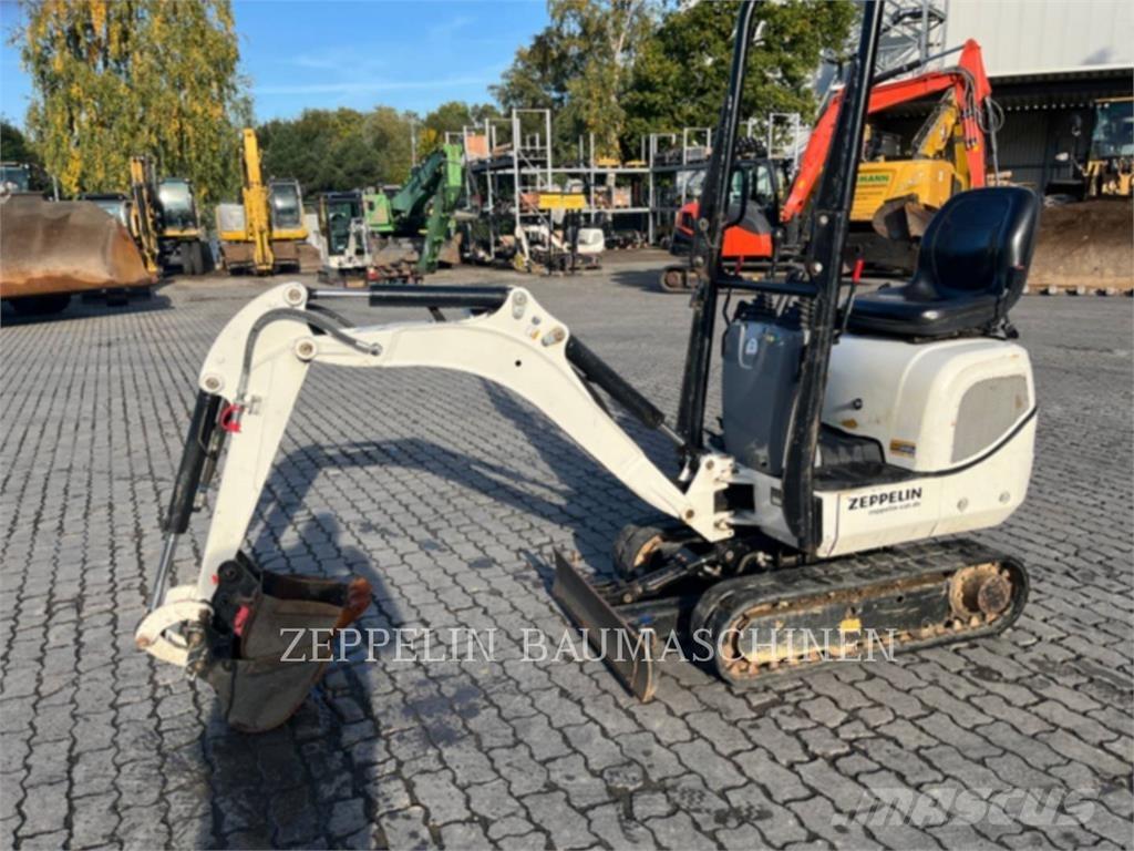 CAT 300.9D حفارات زحافة