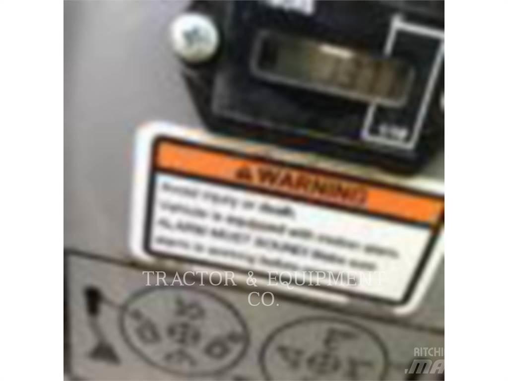 CAT 300.9D حفارات زحافة