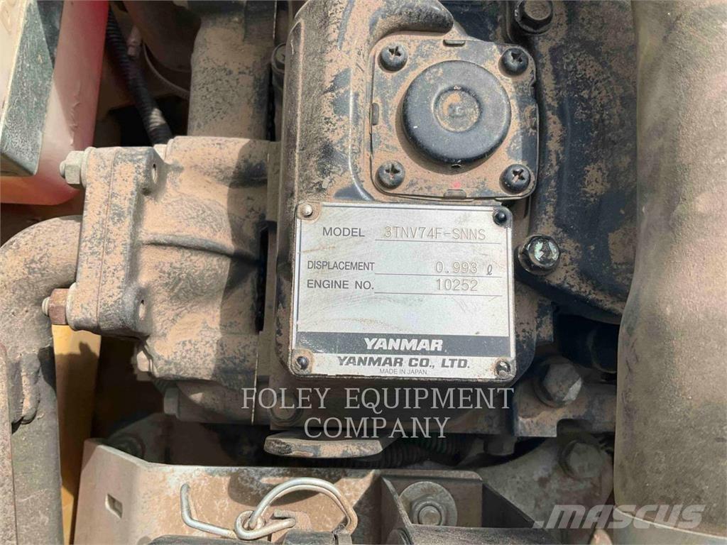 CAT 300.9DSO حفارات زحافة