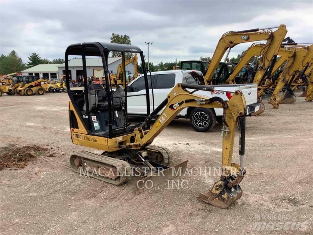CAT 301.4C حفارات زحافة