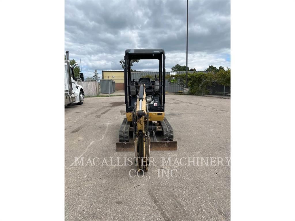 CAT 301.4C حفارات زحافة