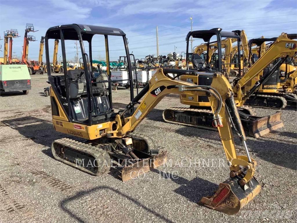 CAT 301.4C حفارات زحافة