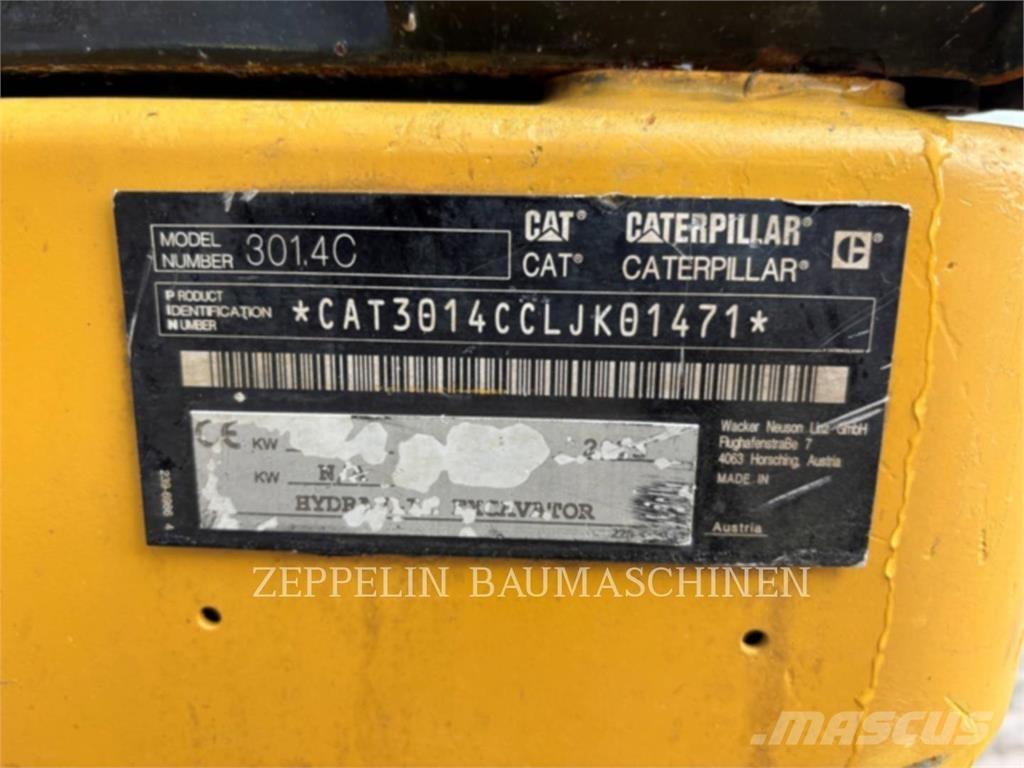 CAT 301.4C حفارات زحافة