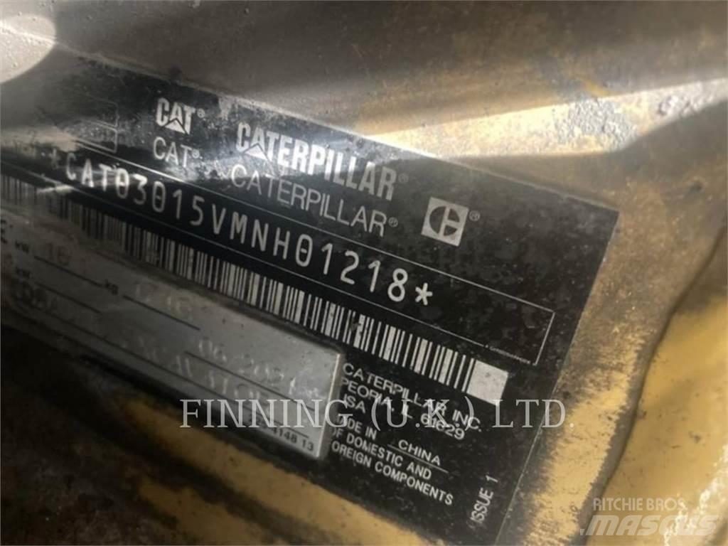 CAT 301.5 حفارات زحافة