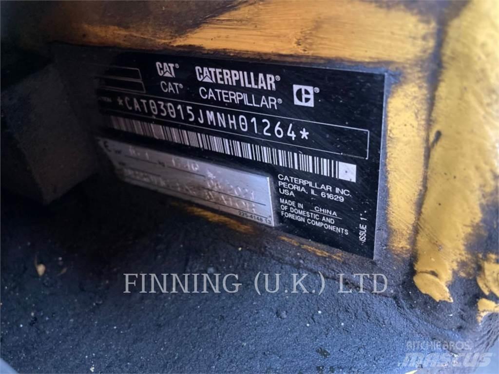 CAT 301.5 حفارات زحافة