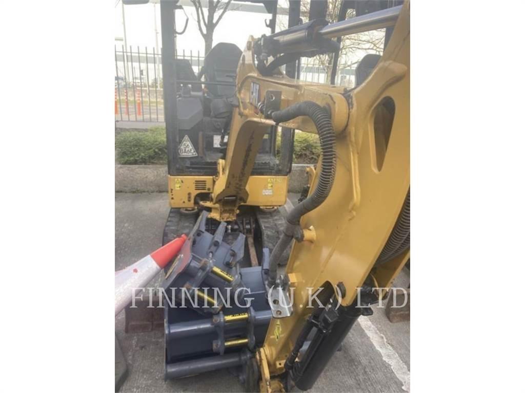 CAT 301.5 حفارات زحافة