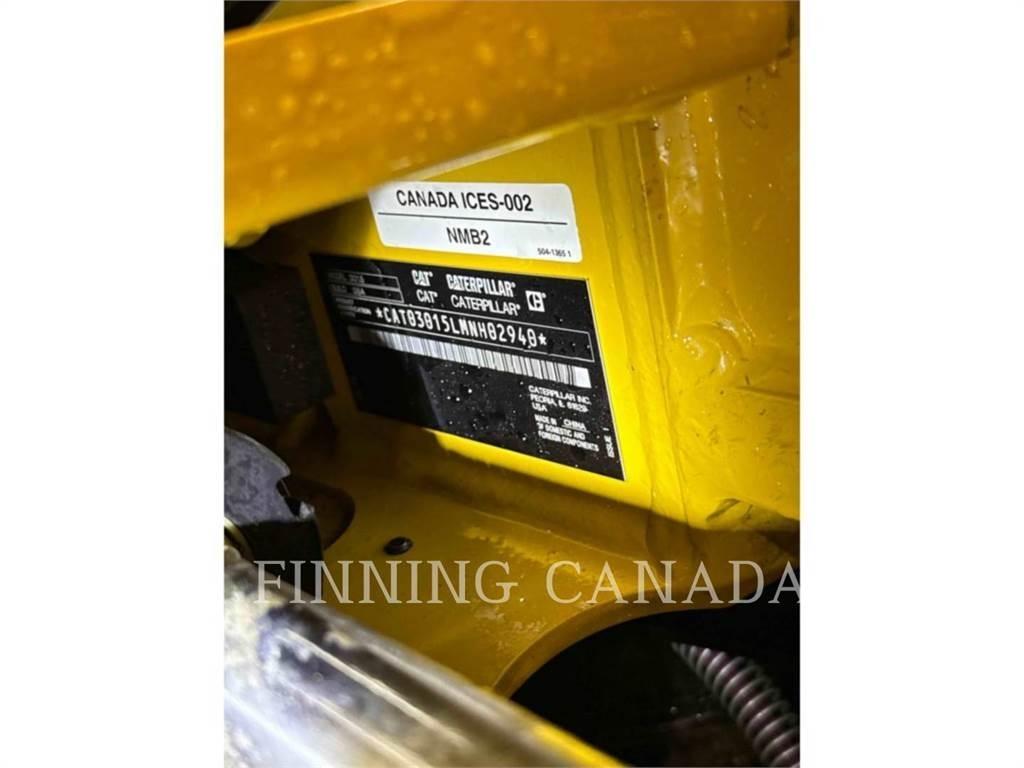 CAT 301.5-05 حفارات زحافة