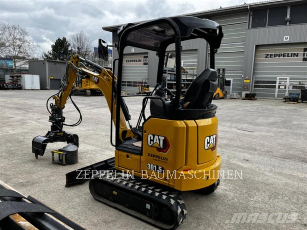 CAT 301.5-05A حفارات زحافة