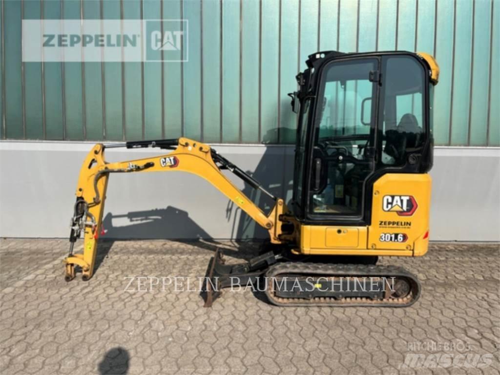 CAT 301.6-05A حفارات زحافة