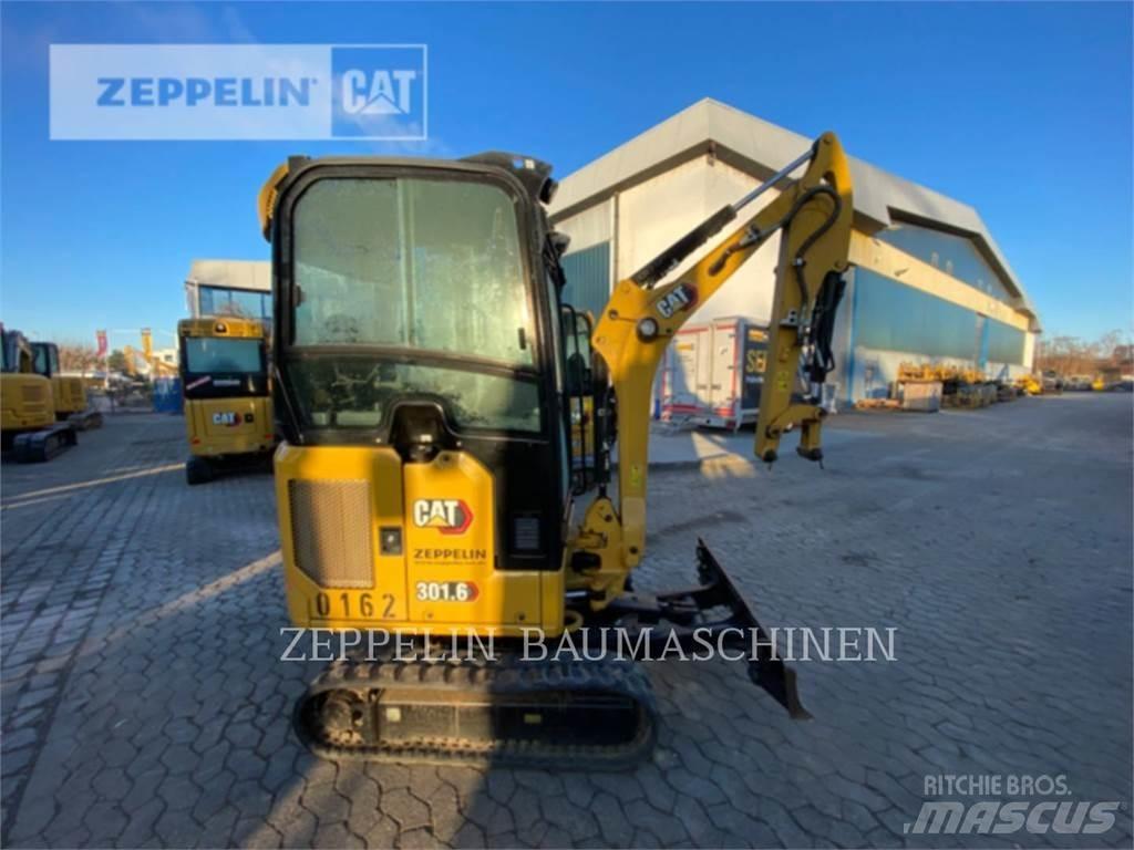 CAT 301.6-05A حفارات زحافة
