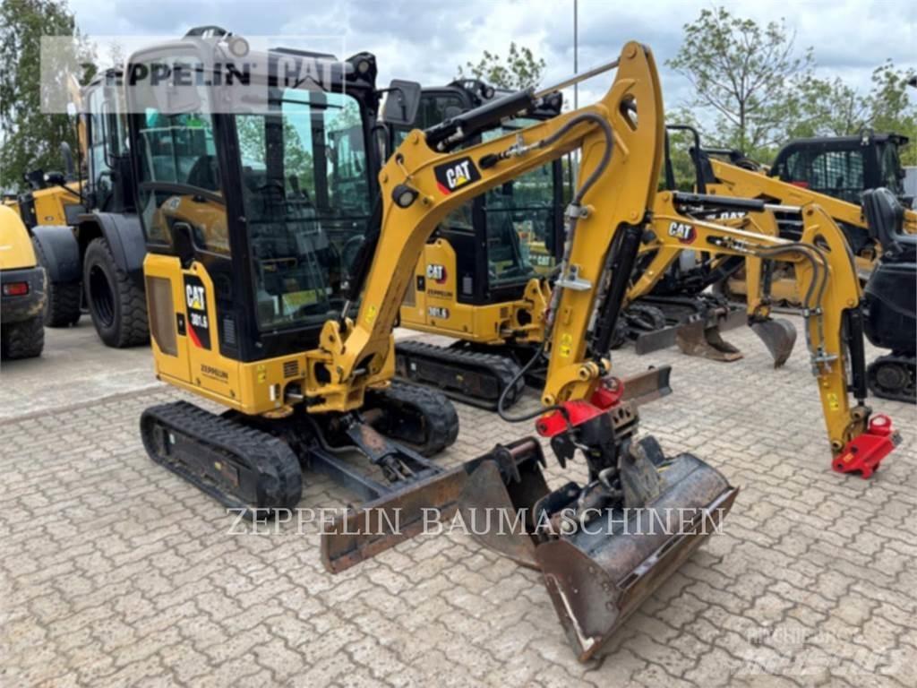 CAT 301.6-05A حفارات زحافة