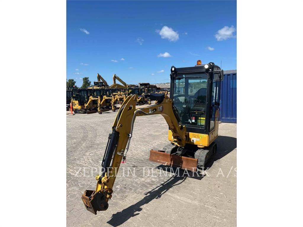 CAT 301.605 حفارات زحافة