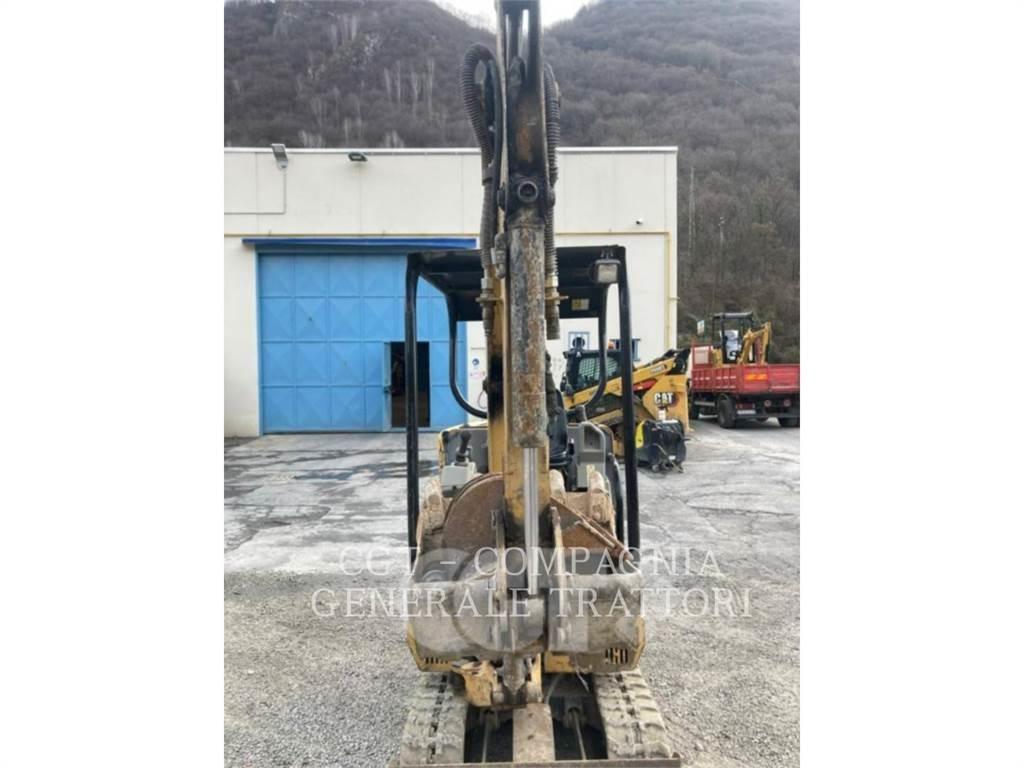 CAT 301.6C حفارات زحافة