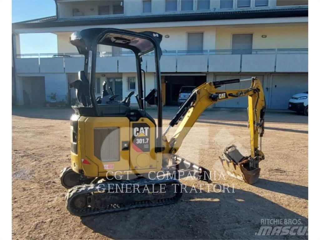 CAT 301.7 حفارات زحافة