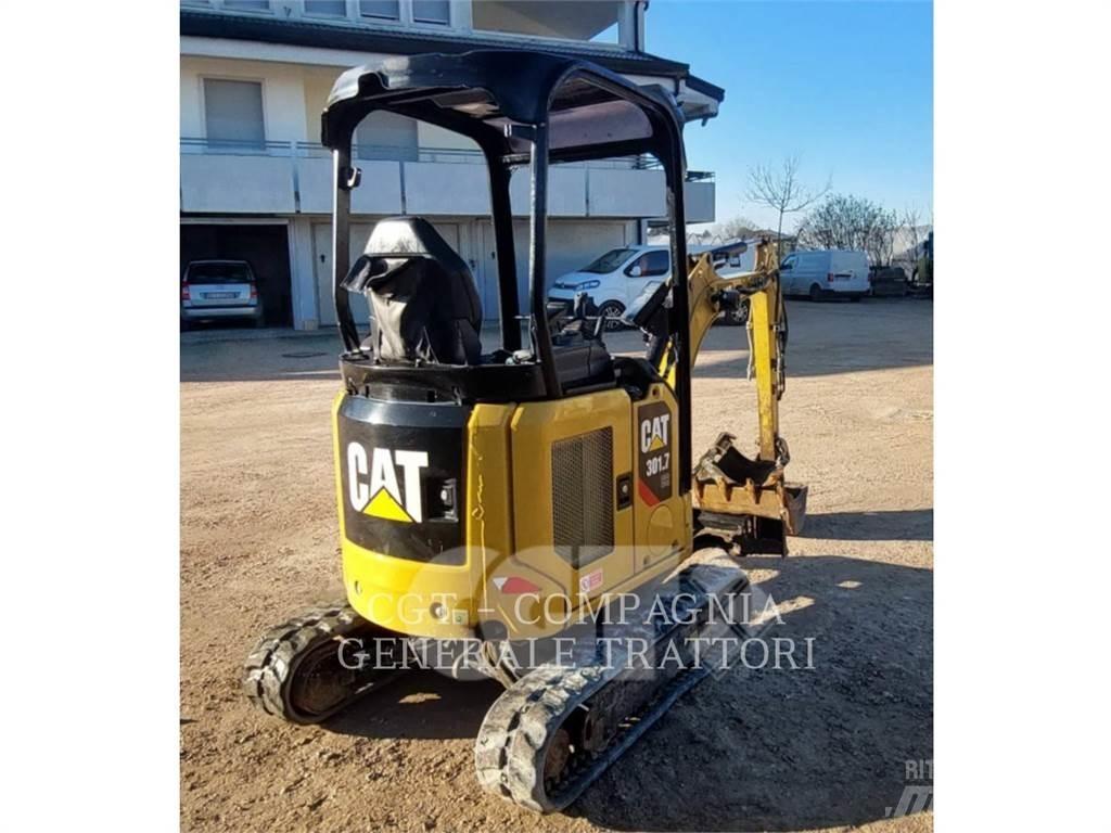 CAT 301.7 حفارات زحافة