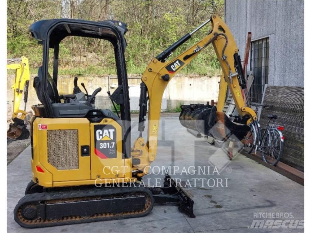 CAT 301.7 حفارات زحافة