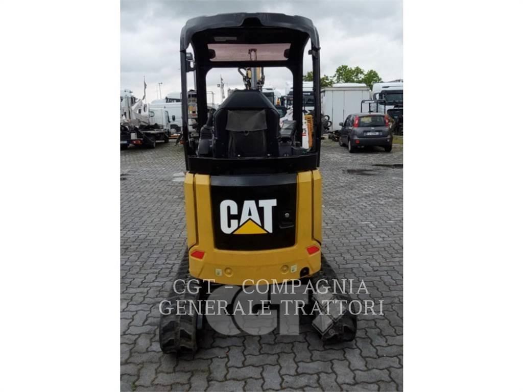 CAT 301.7 حفارات زحافة