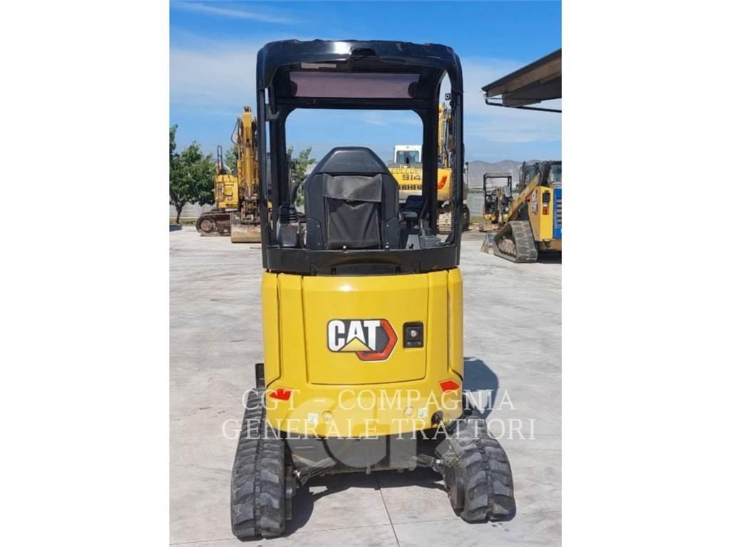 CAT 301.7 حفارات زحافة