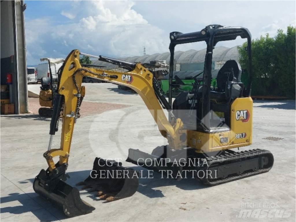 CAT 301.7 حفارات زحافة