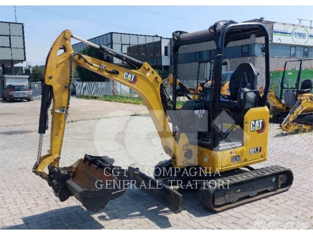 CAT 301.7 حفارات زحافة