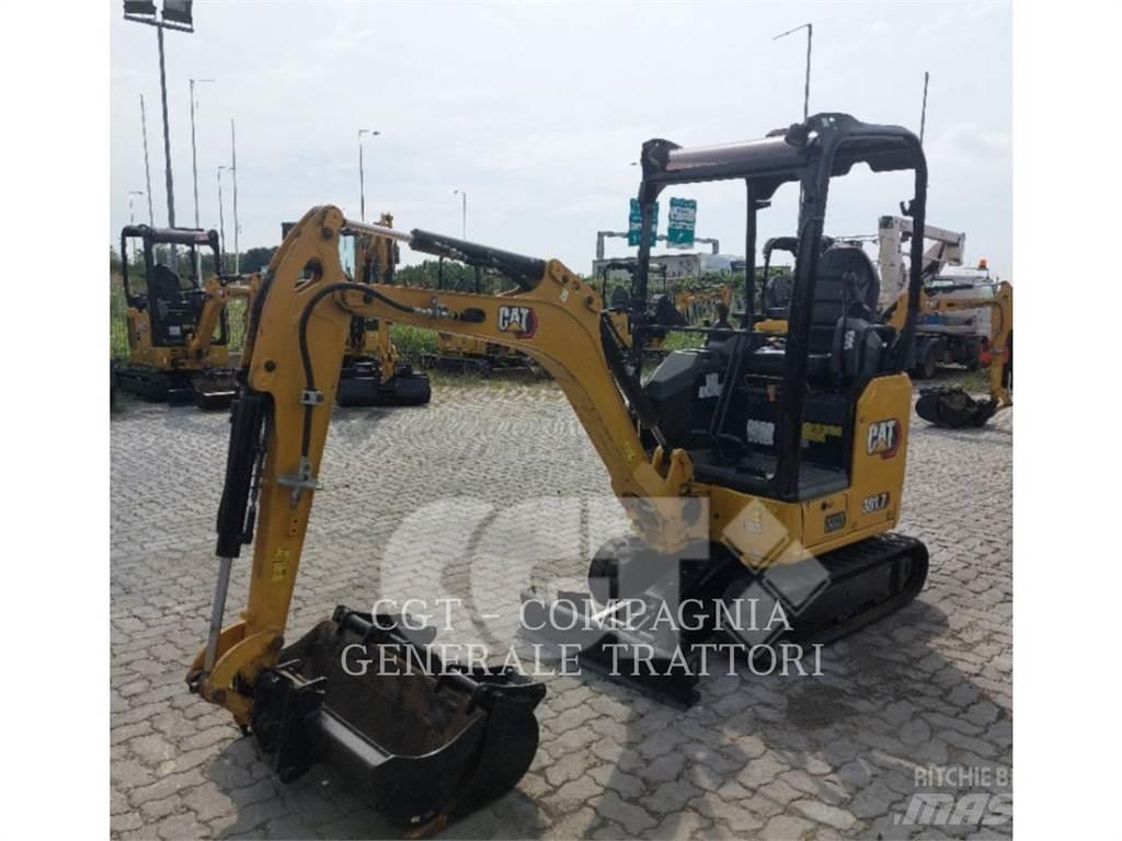CAT 301.7 حفارات زحافة