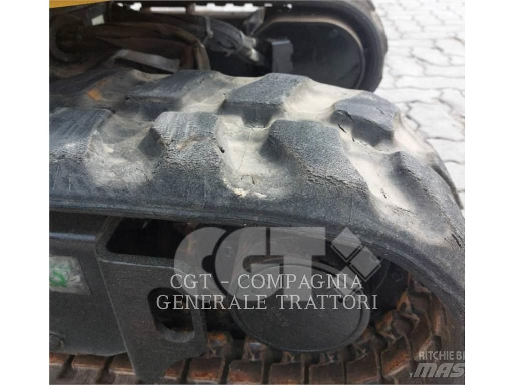 CAT 301.7 حفارات زحافة
