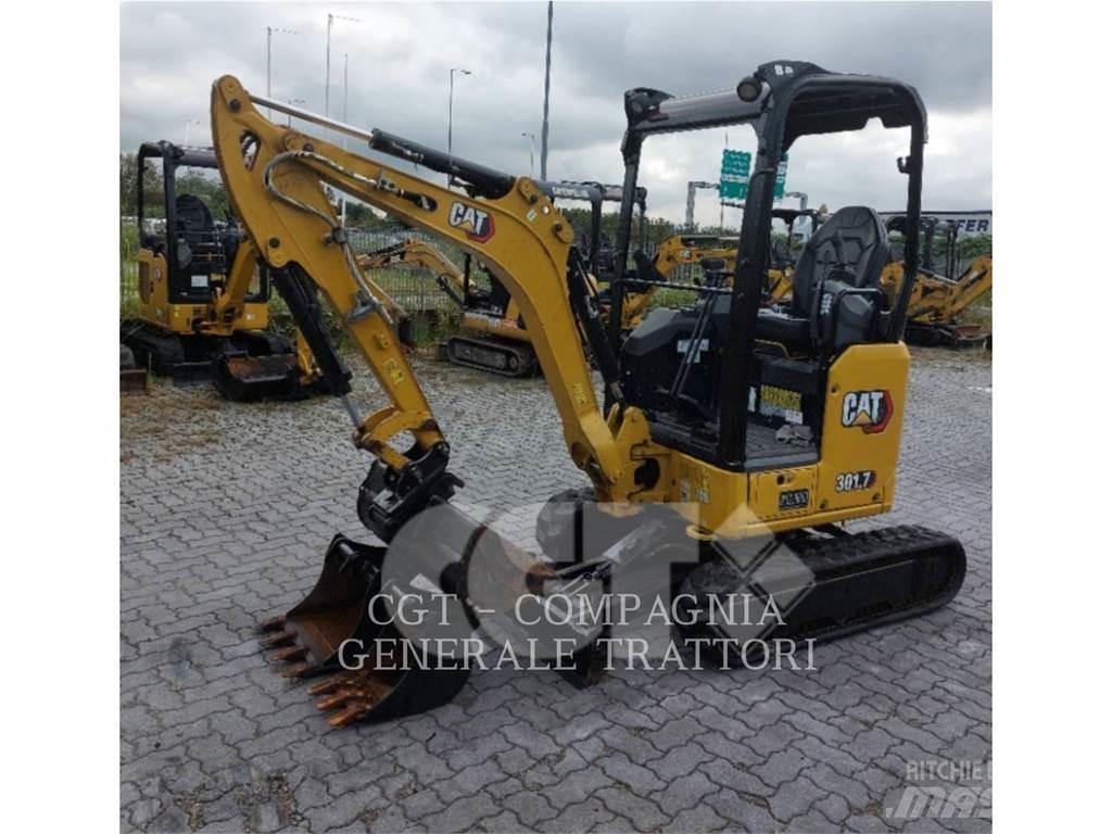 CAT 301.7 حفارات زحافة