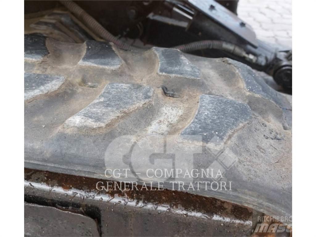 CAT 301.7 حفارات زحافة