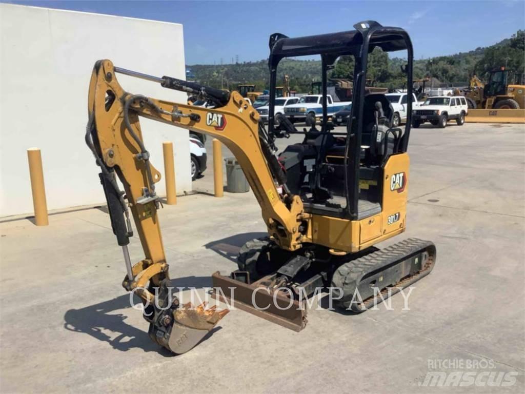 CAT 301.7 حفارات زحافة