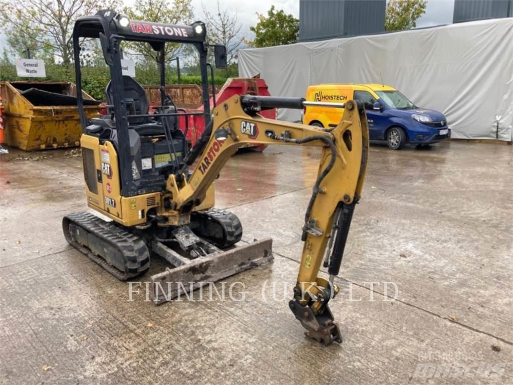 CAT 301.7 حفارات زحافة