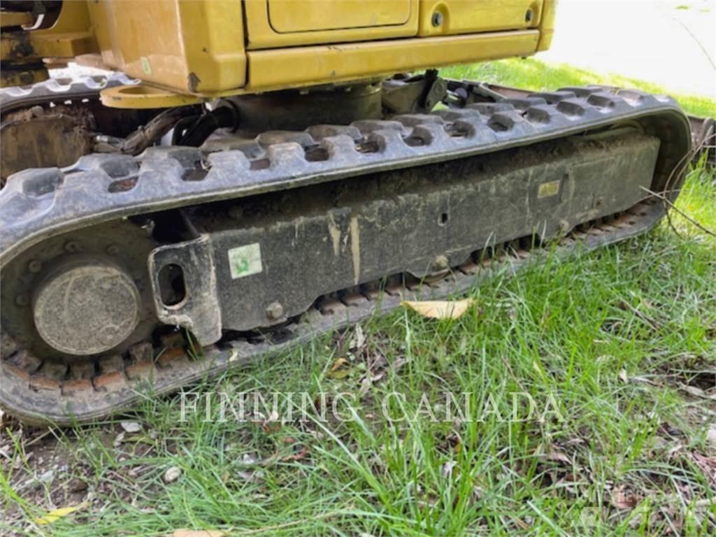 CAT 301.7-05 حفارات زحافة