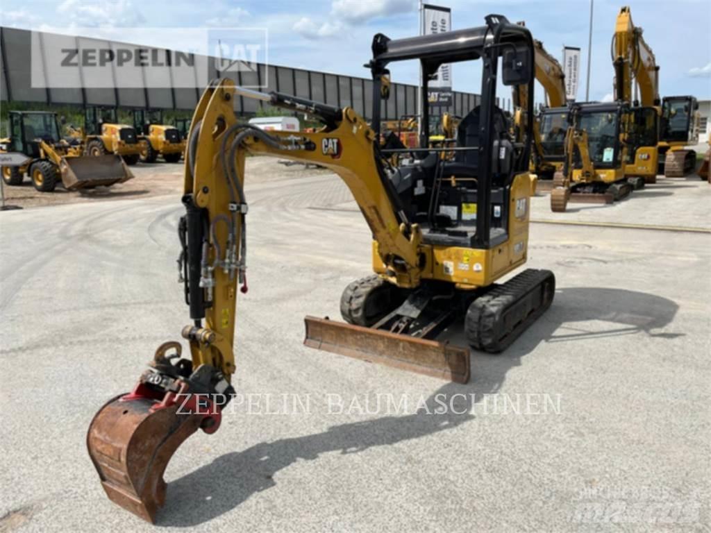 CAT 301.7-05A حفارات زحافة