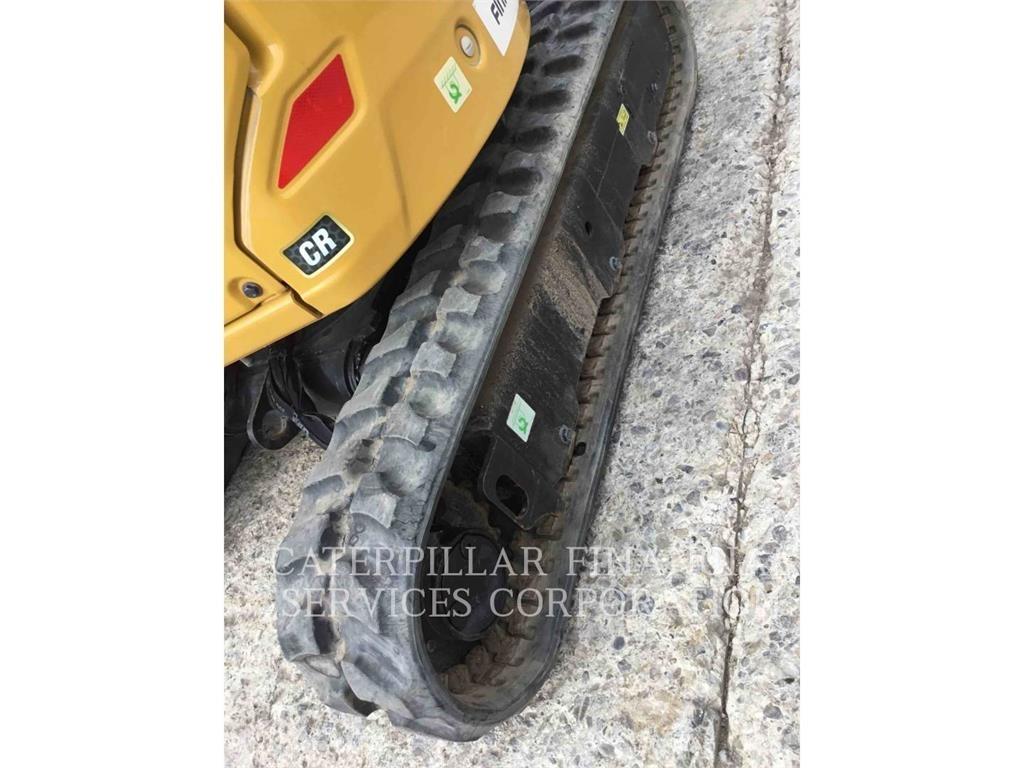 CAT 301.7 05A CR حفارات زحافة