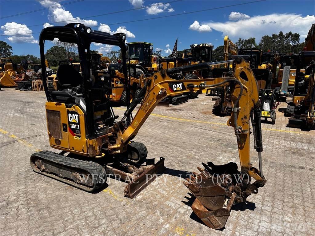 CAT 301.7-05CR حفارات زحافة