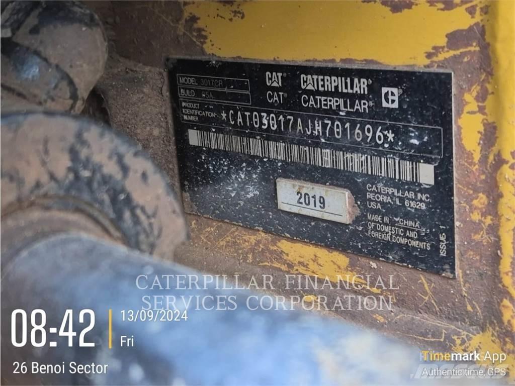 CAT 301.7-05CR حفارات زحافة