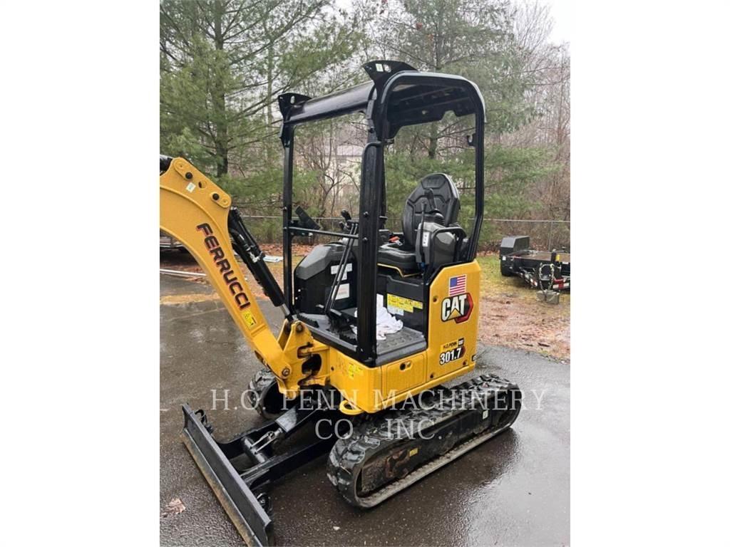 CAT 301.7-05CR حفارات زحافة