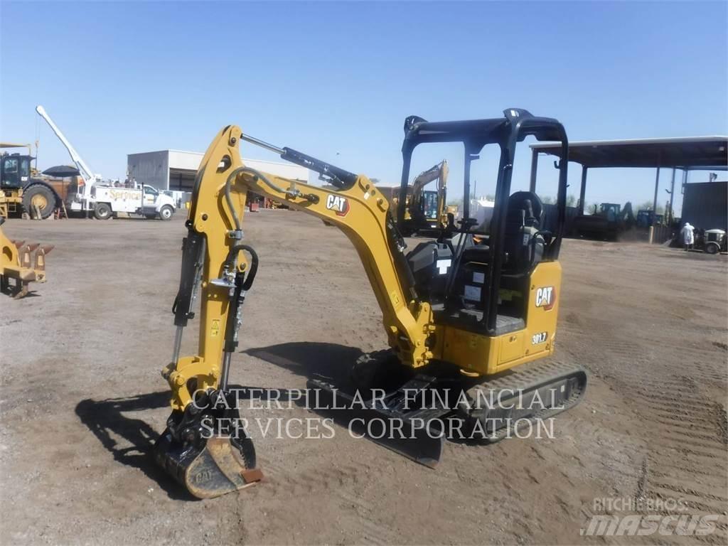 CAT 301.7-05CR حفارات زحافة
