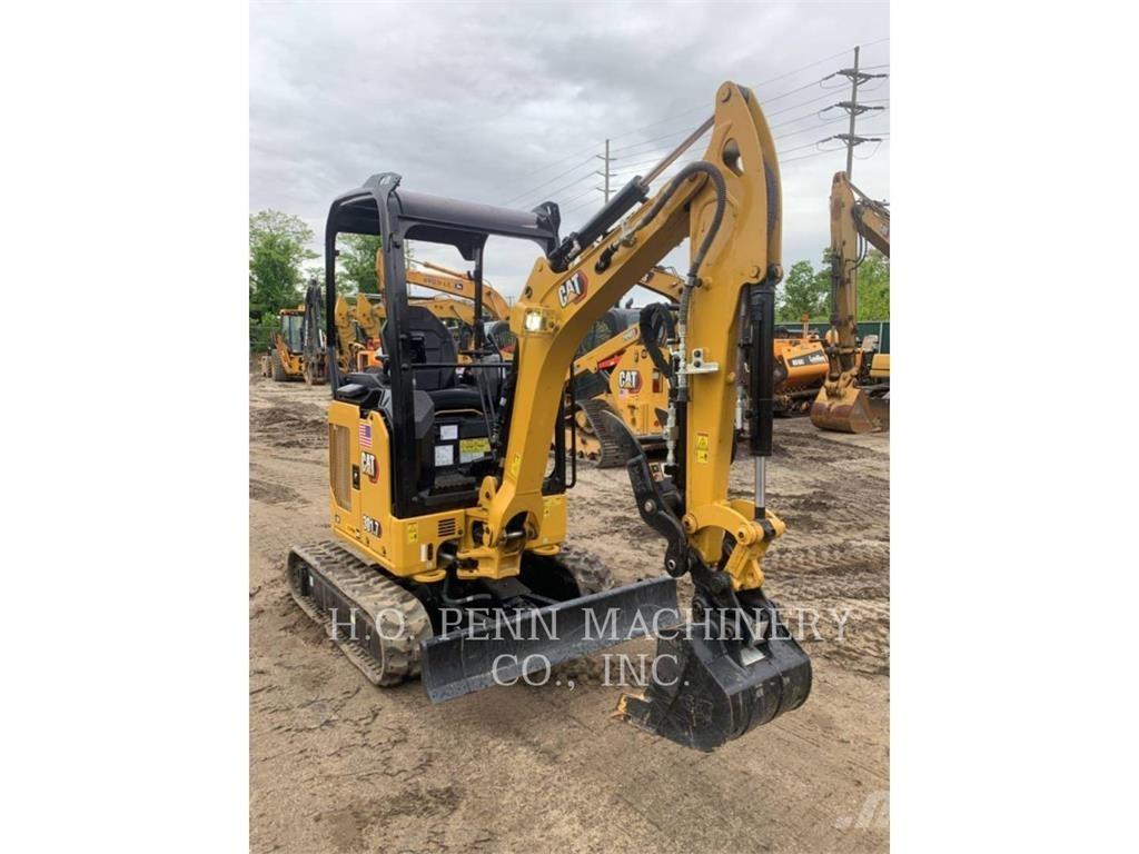 CAT 301.7-05CR حفارات زحافة