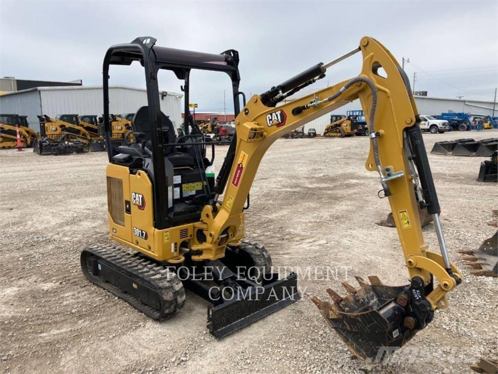 CAT 301.7-05LO حفارات زحافة