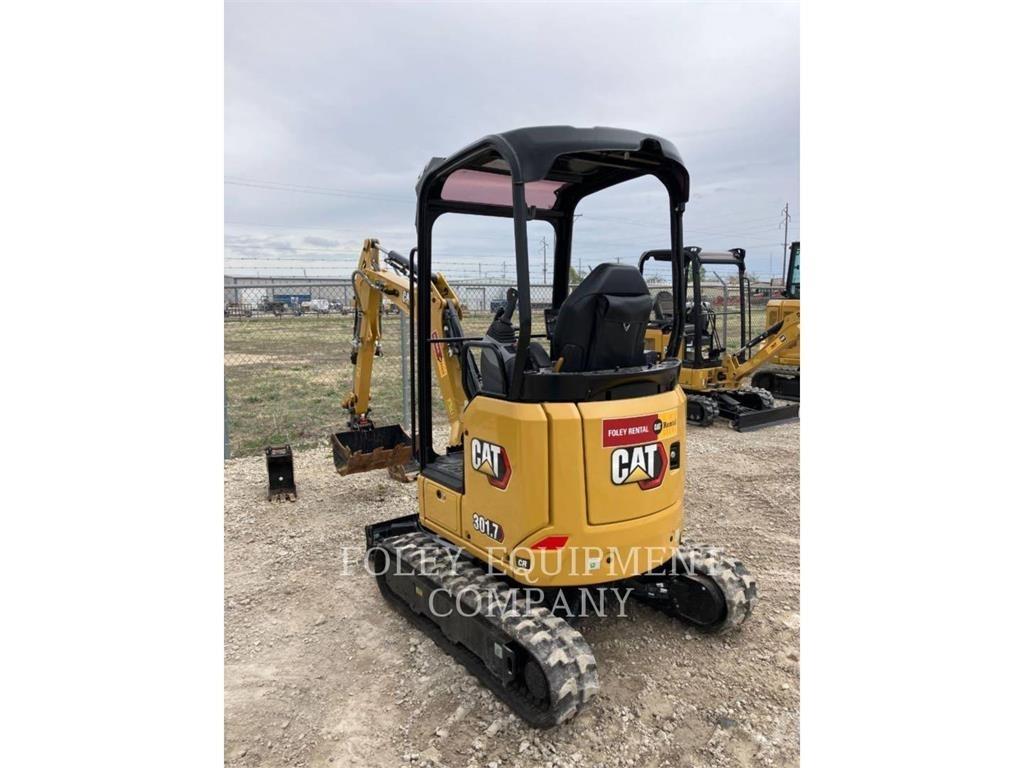 CAT 301.7-05LO حفارات زحافة