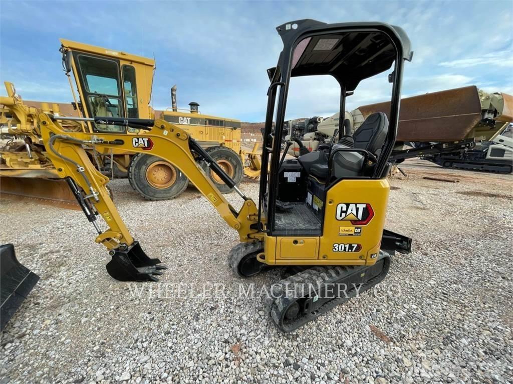 CAT 301.7 C1 حفارات زحافة