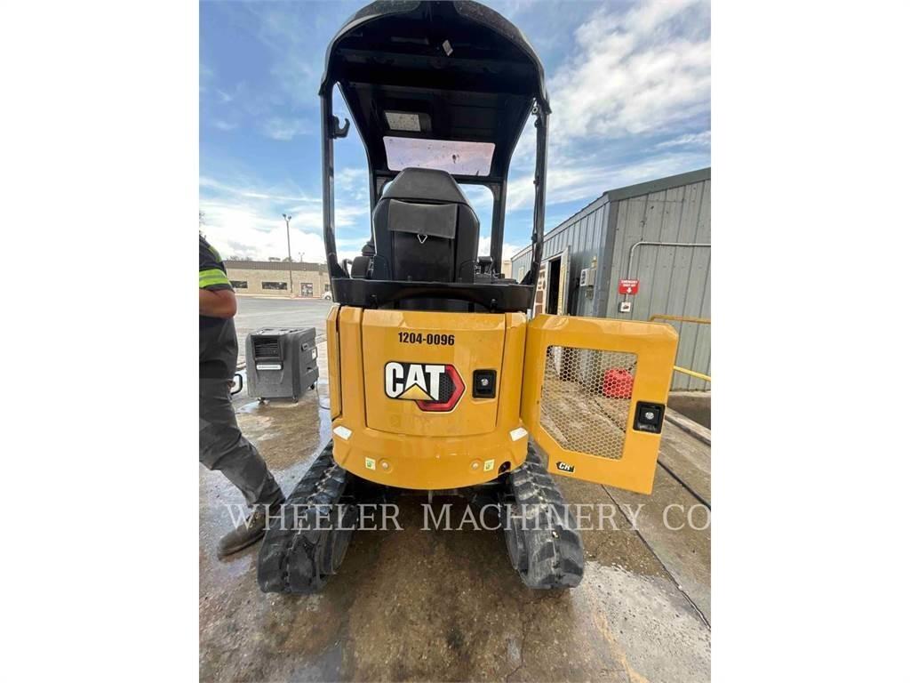 CAT 301.7 C1 حفارات زحافة
