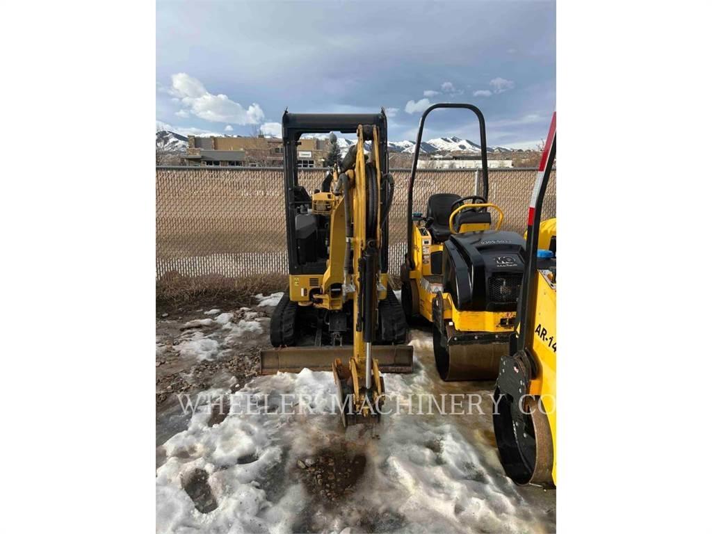 CAT 301.7 C1 حفارات زحافة