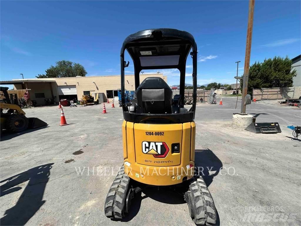 CAT 301.7 C1 حفارات زحافة