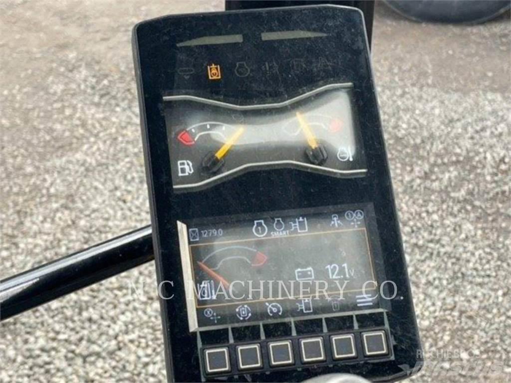 CAT 301.7 CRCN حفارات زحافة