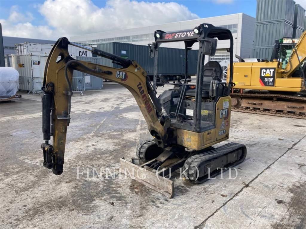 CAT 301.705ACR حفارات زحافة