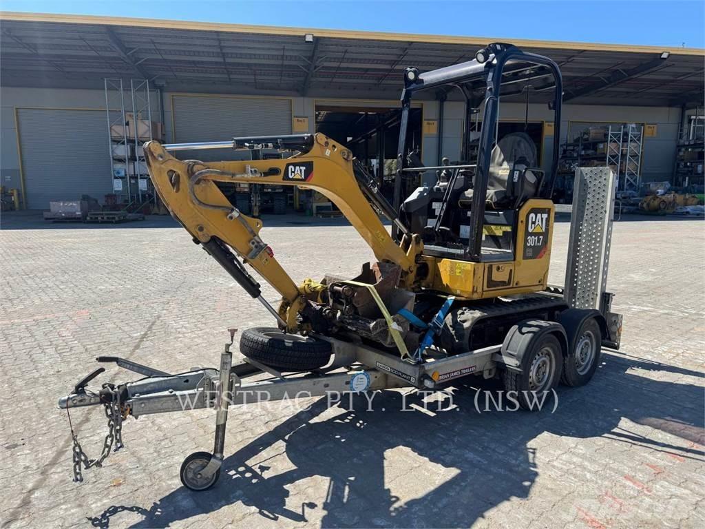 CAT 301.7CR حفارات زحافة