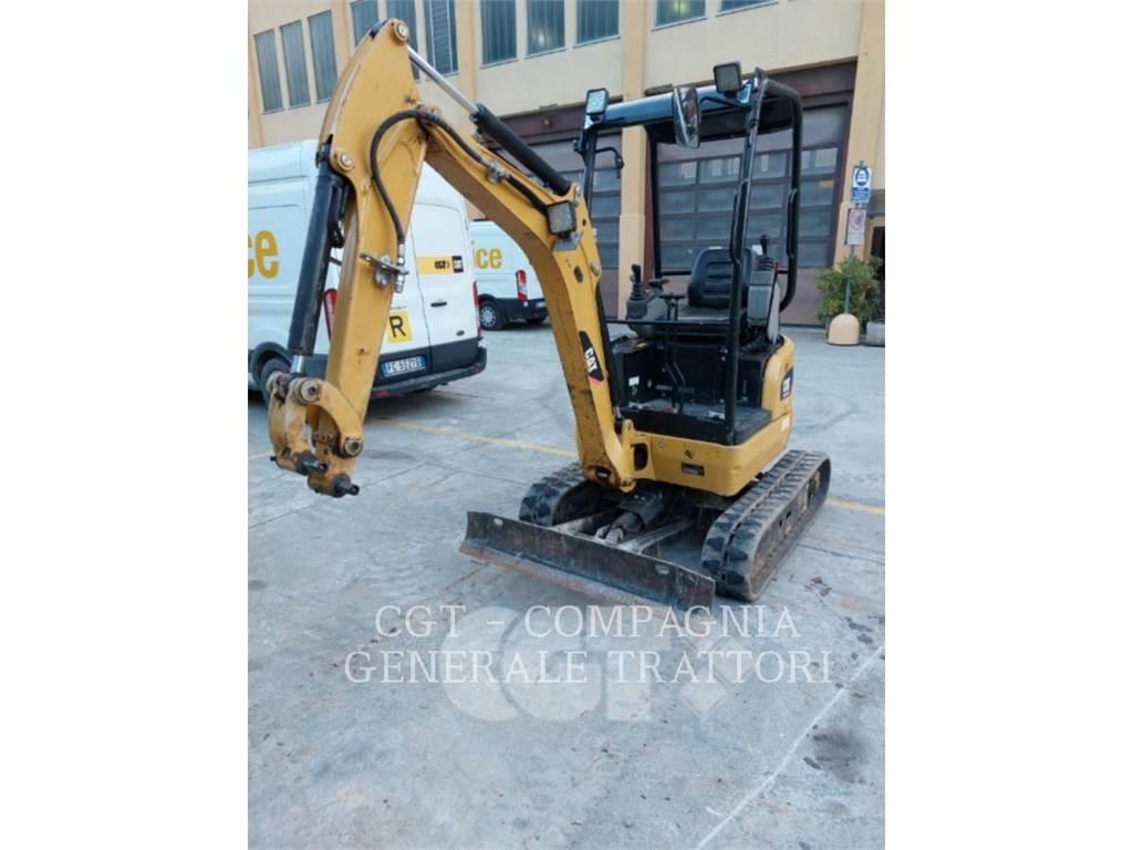 CAT 301.7D حفارات زحافة