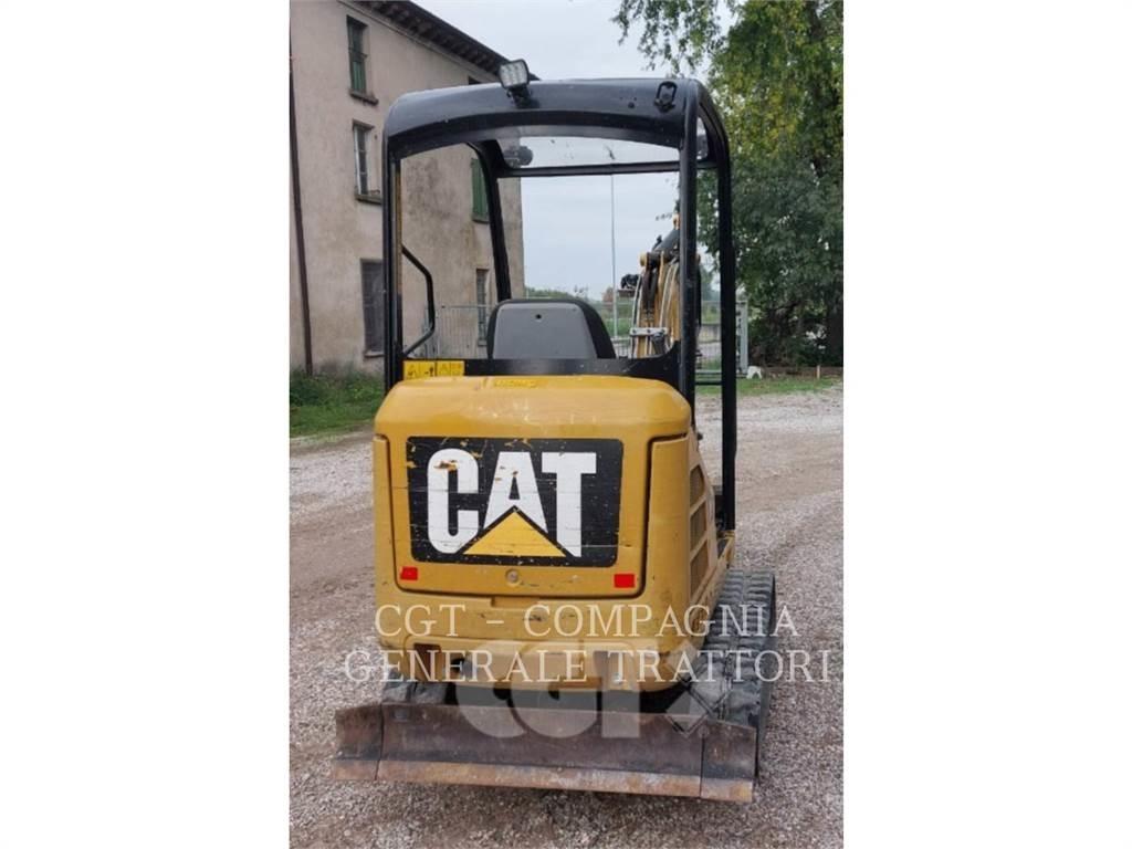CAT 301.7D حفارات زحافة